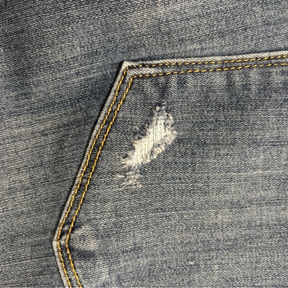 NWT Judy Blue Mid Rise Distressed Pull On Skinny Jeans - Picture 2 of 6